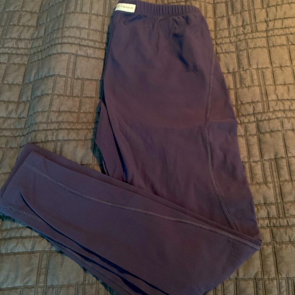 Under Armor warm full length joggers/Yoga pant!